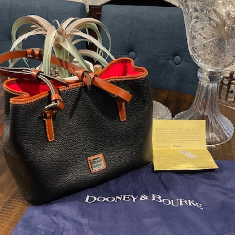 Dooney & Bourke Pebble Grain Black and Tan Small Brianna NWOT - Picture 4 of 16